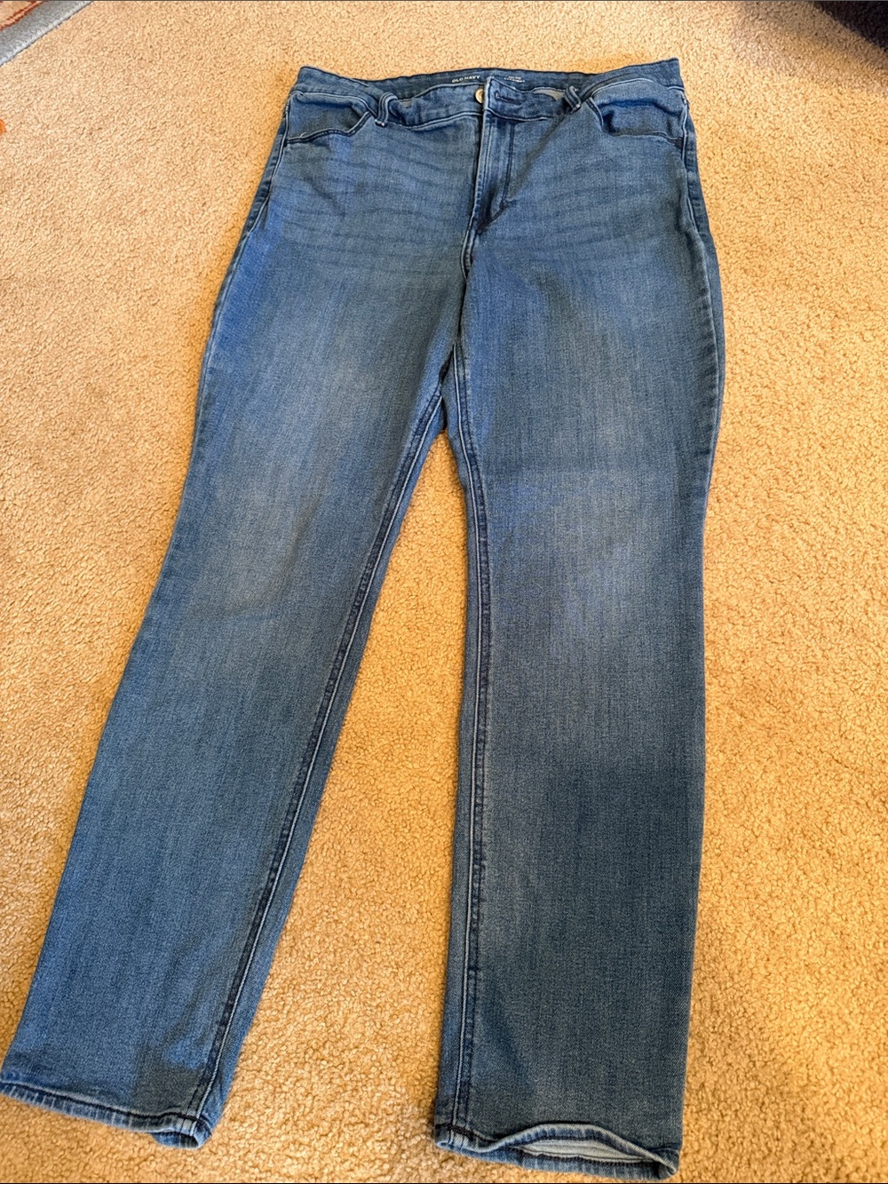 Old Navy Women's Straight-Leg high rise Jeans in Medium Blue Wash